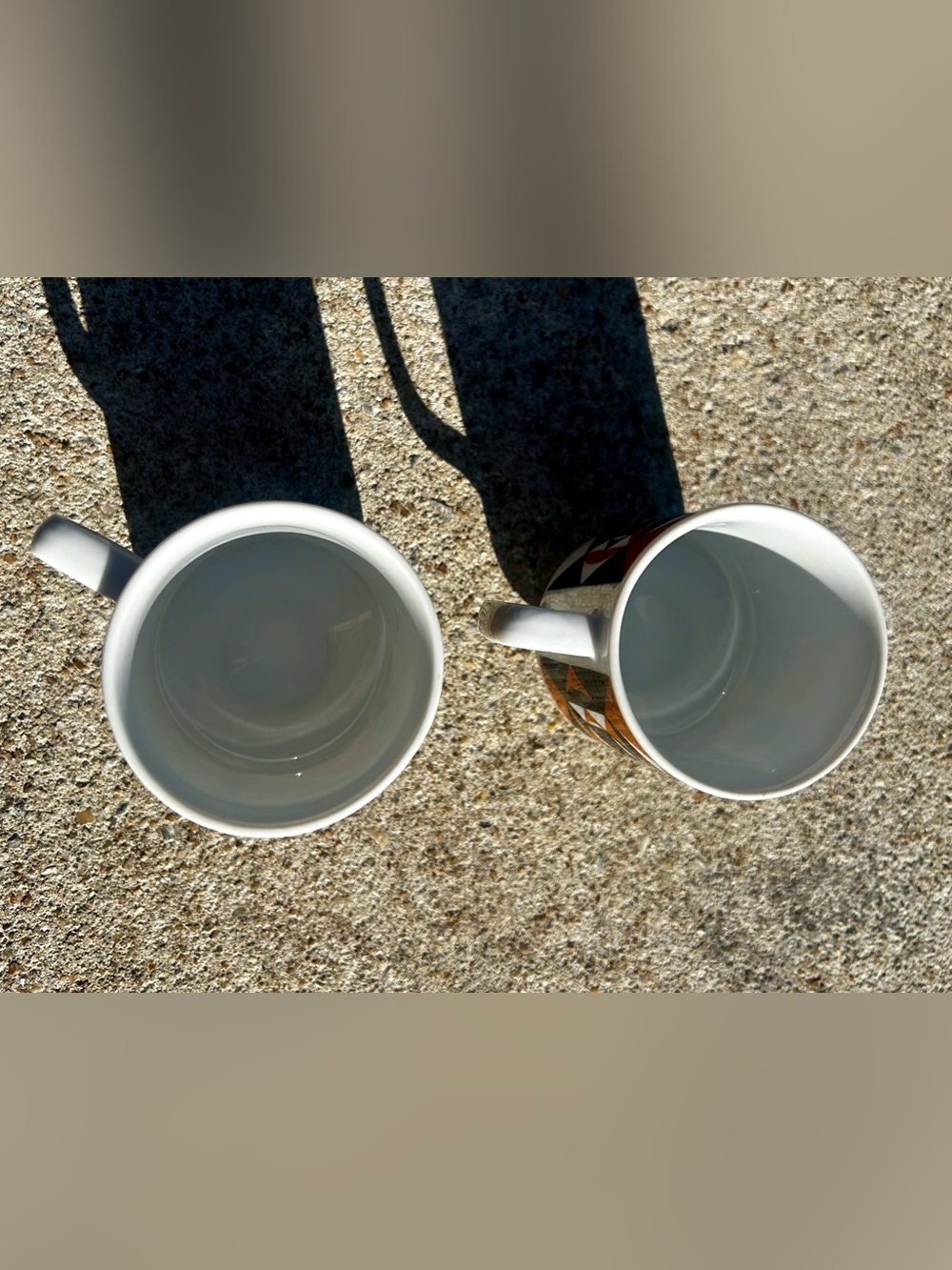 Vintage Trend 72 Fine China MCM Mugs (Set of 2) - Picture 3 of 11